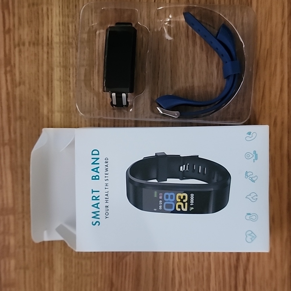 NEW Smart Fitness Tracker Band